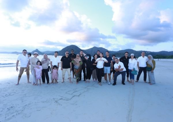 Pantai Selong Belanak